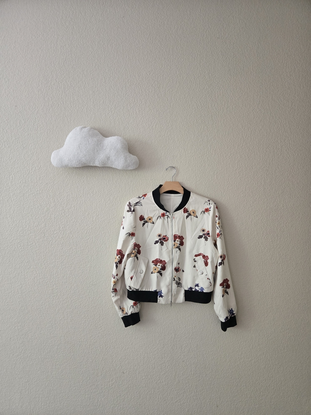 Women’s Floral Bomber Jacket Ivory Multicolor Full Zip Lightweight Jacket